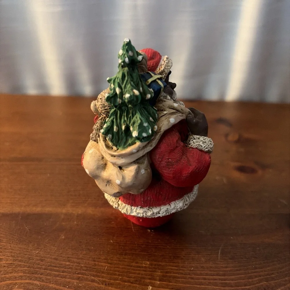 African‎ American Santa w/Football-tree-sack Figurine